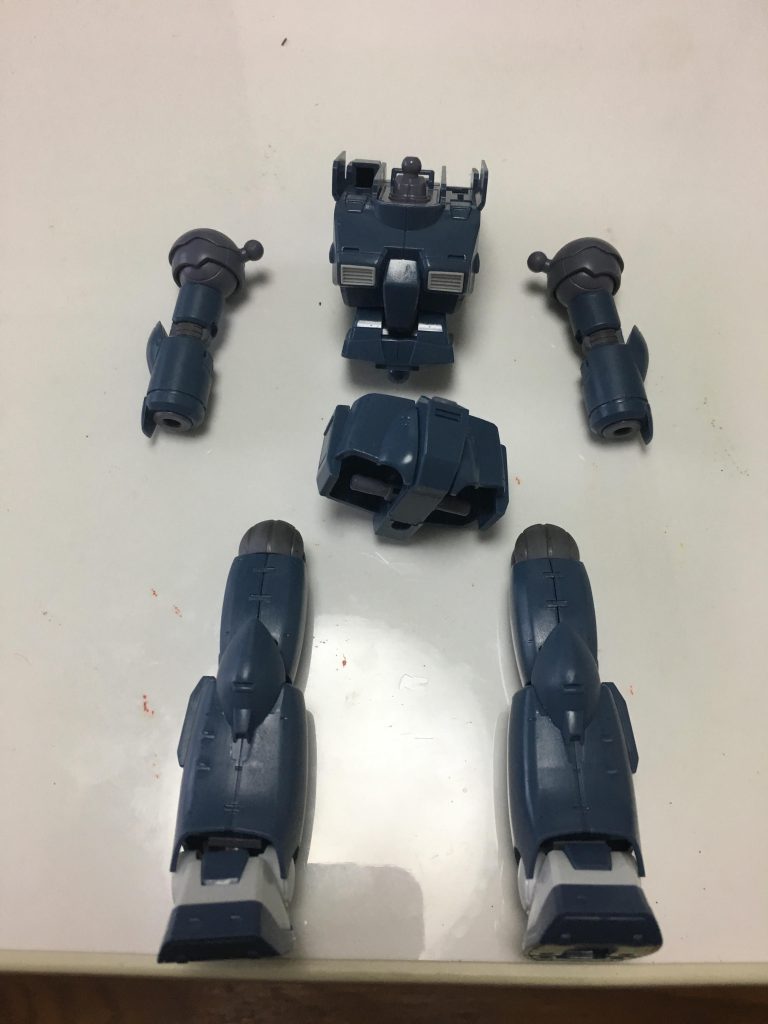 仮組み状態です。塗装は無し、簡単な墨入れとウェザリングマスターによるウェザリングだけです。