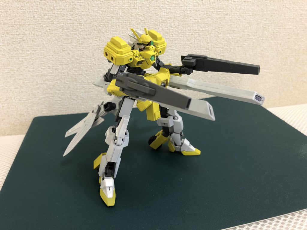 ウェザリング前。安っぽい感じに見えますね。よごしの ちからって すげー!