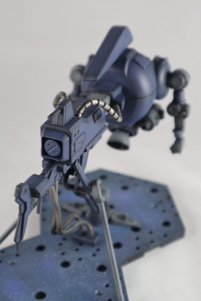 メガバズーカランチャー各方面。
合わせ目肉抜き多し。あくまでも塗装の練習なので今回はほぼ無視。