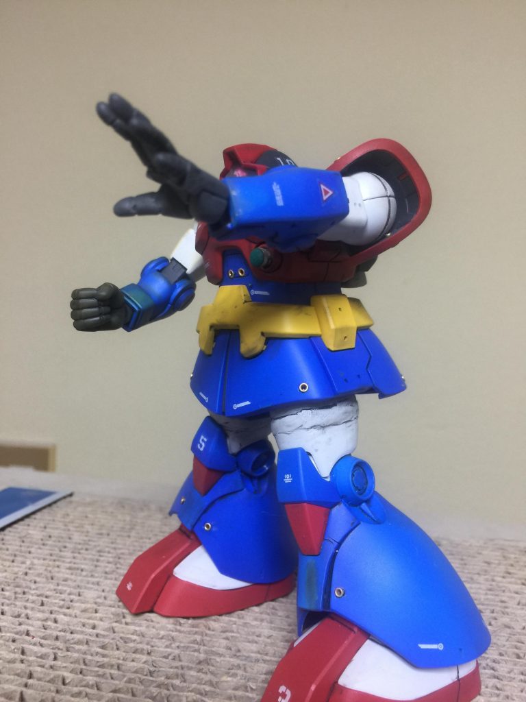 ビルドバーニングドム
左斜め アピールショット!
まさに スーパーロボット風
ガンプラ!!