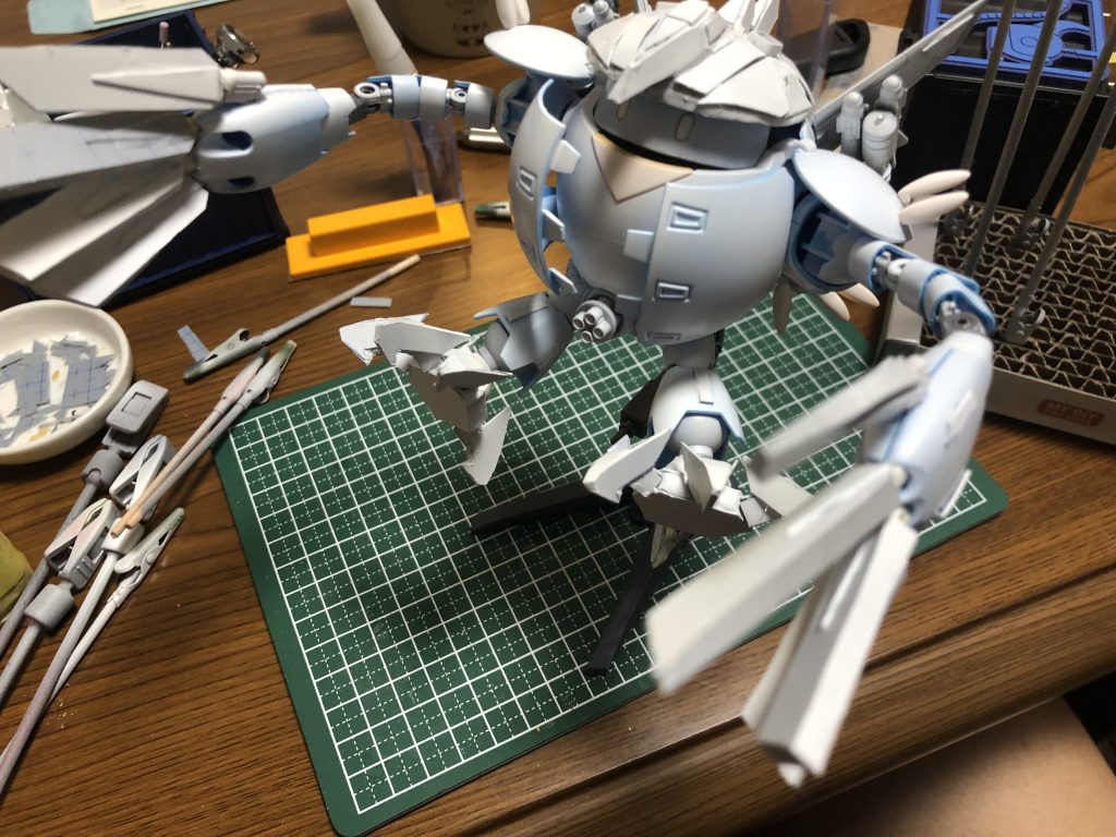 塗装は余り色分けが無かったのでそこまで時間を書けませんでした( ̄▽ ̄;)強いて言えば腕がパーツあって面倒でした(笑)