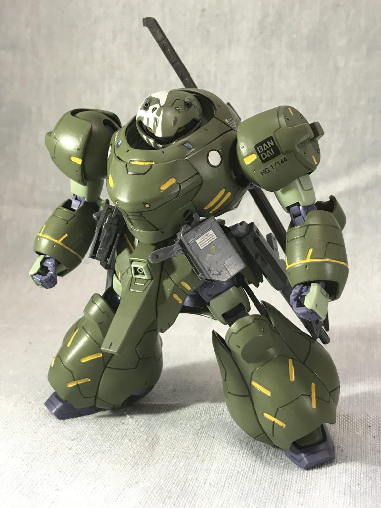 ランドマンロディ足セットの発売が待ちきれず、グシオンの脚をつけたものなのですが、ポン付けとはいかず結構難儀した記憶があります。