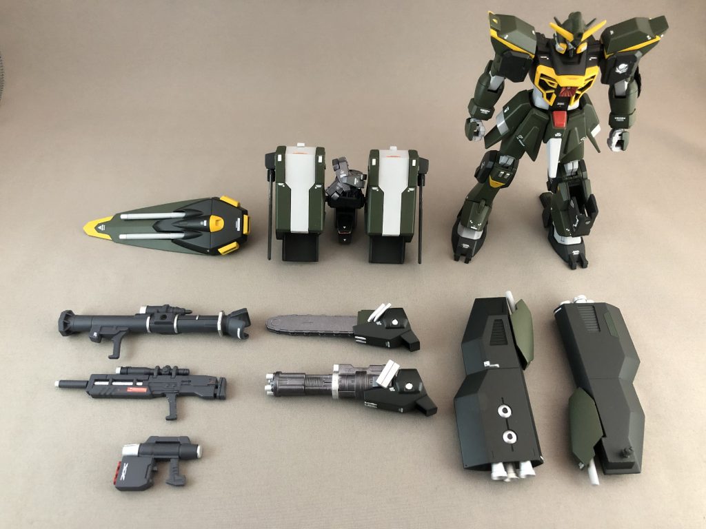 一度やってみたかったスタティックディスプレイ!
もっと細分化して数を増やそうかとも思ったのですが、撮影スペースに収まりきらなかったので断念しました。