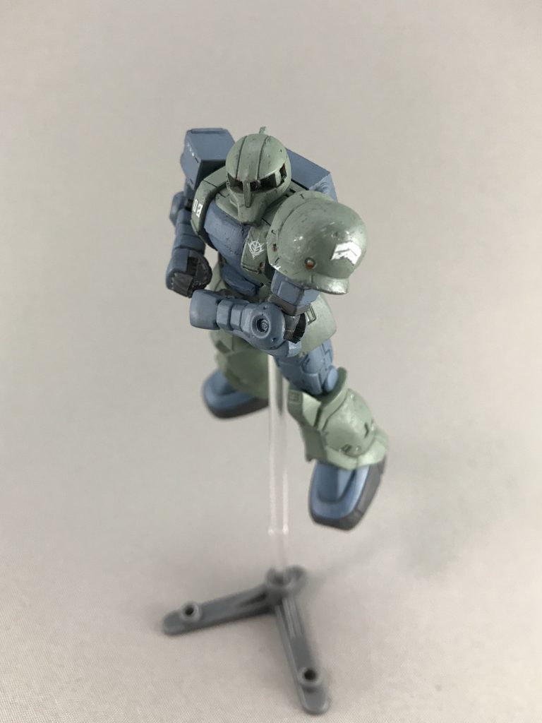 素人め、間合いが遠いわ!