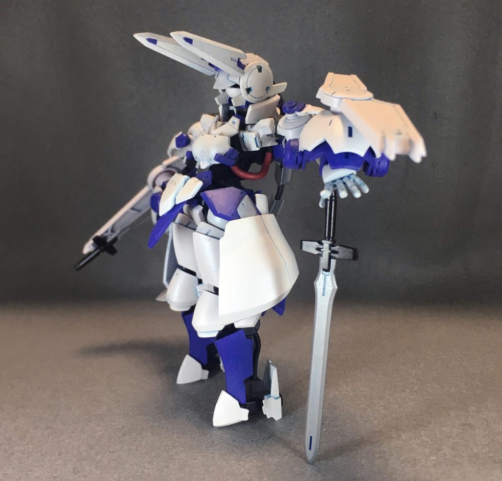 手持ち武装はソード×2。