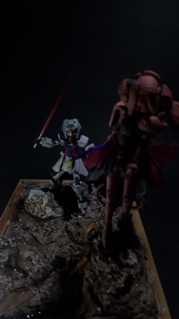 ジオラマに乗るとこんな感じになります。
戦場での臨場感を出せてたら嬉しいのでずが...