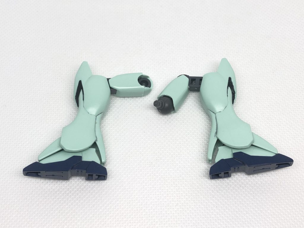 元のポリキャップとボールデンアームズのジョイントを使った足関節の二重関節化。
2020/3/26追加。
その後、一部塗装し直し、合わせ目消し、デカール貼り、ディテール追加、パステルシャドウを施して、つや消しトップコートで仕上げました。