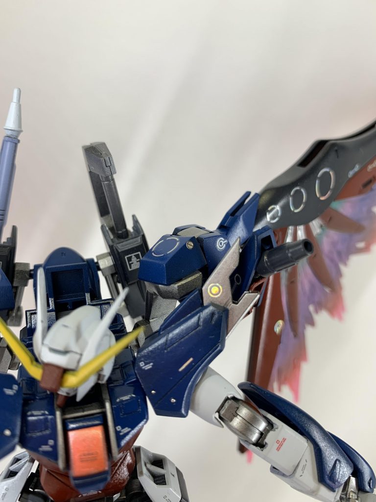 ブーメランラックには牽制用のビームガンがついてます