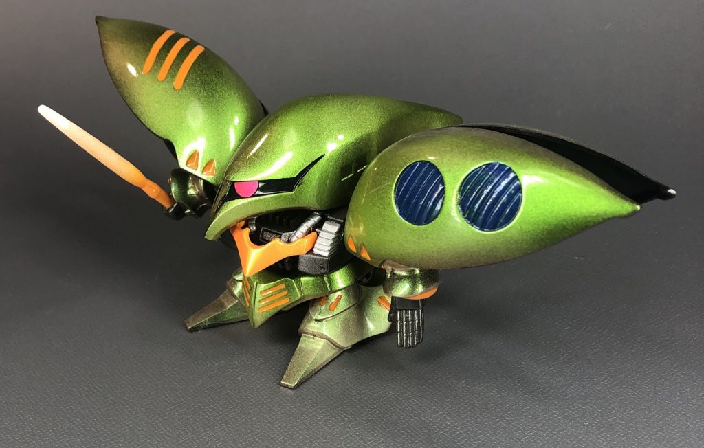 結構偏光します♪
カラーストリームパール顔料トロピックサンライズ
黒から立ち上げて、羽はガイアノーツクリアグリーンを塗ってます♪
足と手はそのままです♪