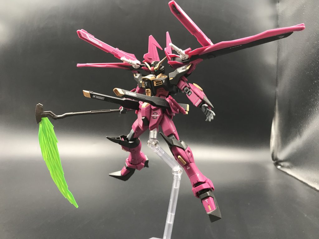 ガンダムラヴファントム–4枚目/制作者：指切り抜刀斎(デザインナイフ)