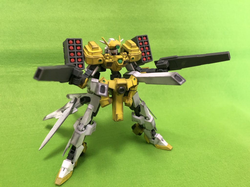 「フルブラスター!!」
一斉発射。バインダーは推進器と排熱を兼ねた装備です。このバインダーのおかげで、ヴェスバーを安定して連射出来るという設定です。