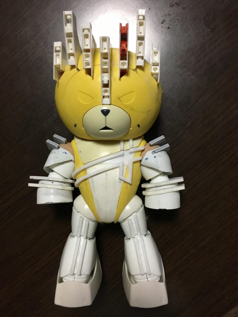 頭部のバーコードは、ナノブロックとプラ板で作成。