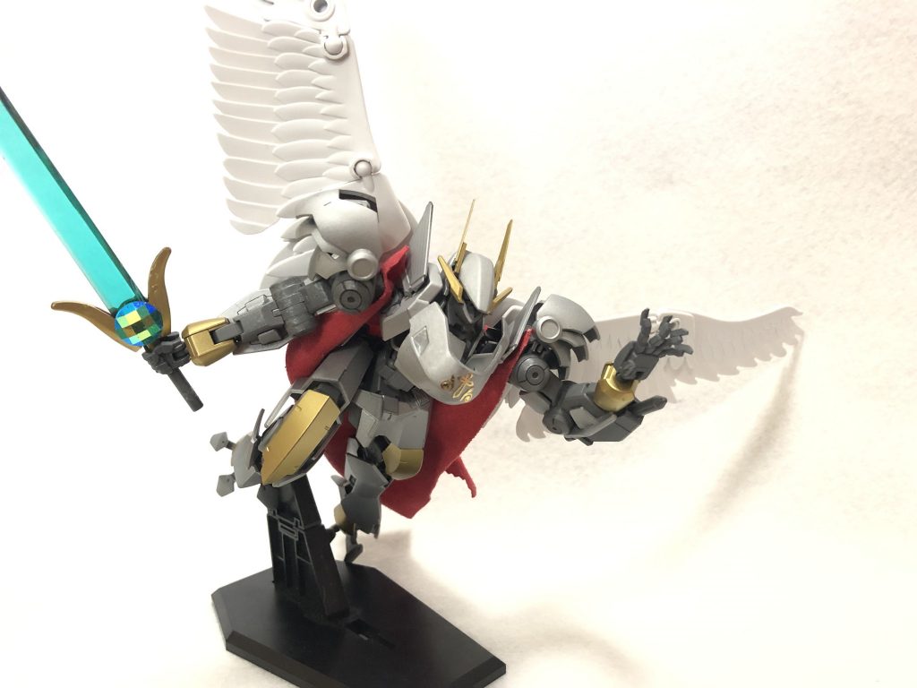 飛翔。胸にも百均のネイルシールを貼っています。最近あまり売ってないんですよね