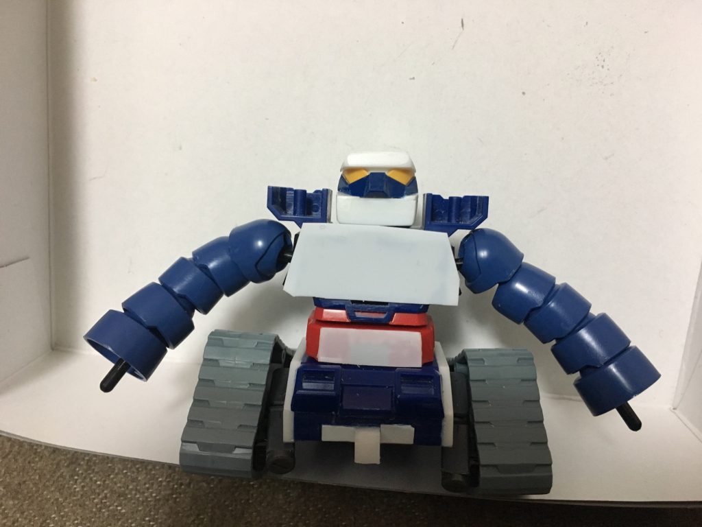 SDガンタンクとHGズゴック使用