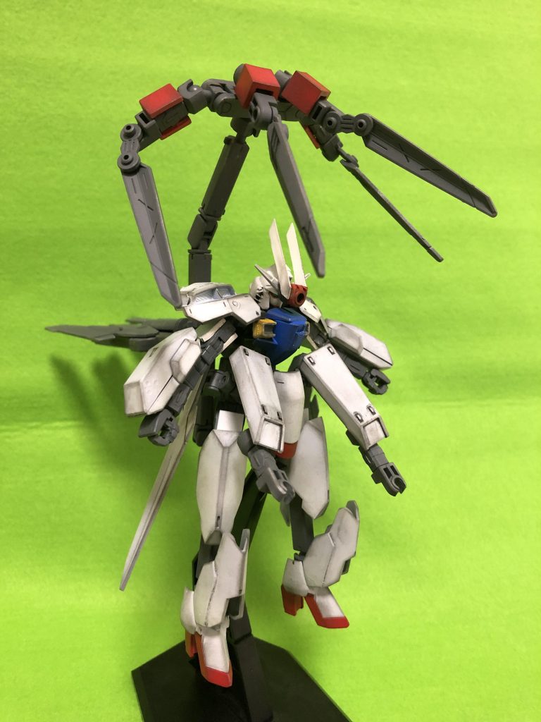 オーバーオール サポート形態。
味方機の回復や、索敵、ジャミング等を可能とする補助形態。サポートジャケットの能力を再現している。