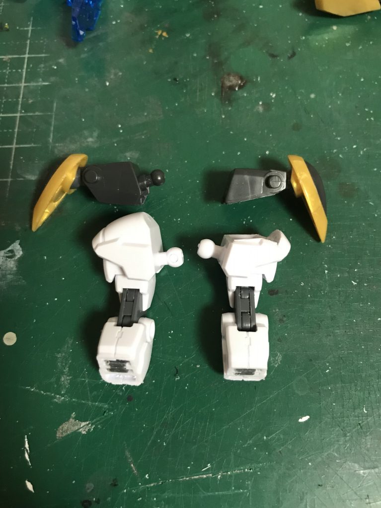 ショルダーパーツの加工