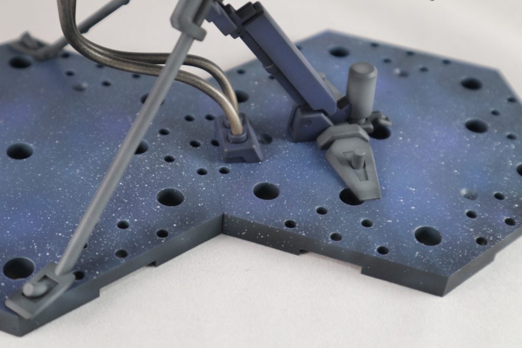 なぜか安定しない、ムシャクシャしたから接着してしまいました。
おかげで安定、あーよかったよかった。