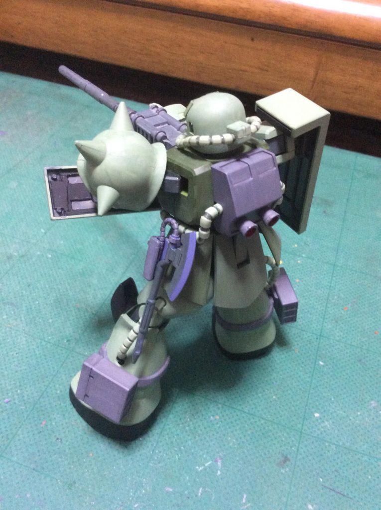 盾裏はプラ板で裏面を作って、バーニアは余ったのをくっつけましたw