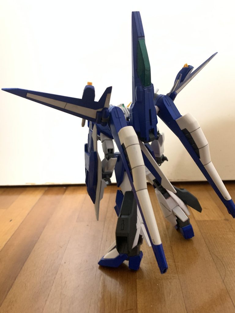 後ろに情報量を増やしてみました!