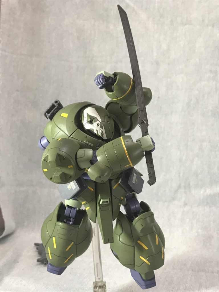 動かして遊ぶ目的のものはなるべくいじらない&なるべく塗らないので部分部分成型色のままです。