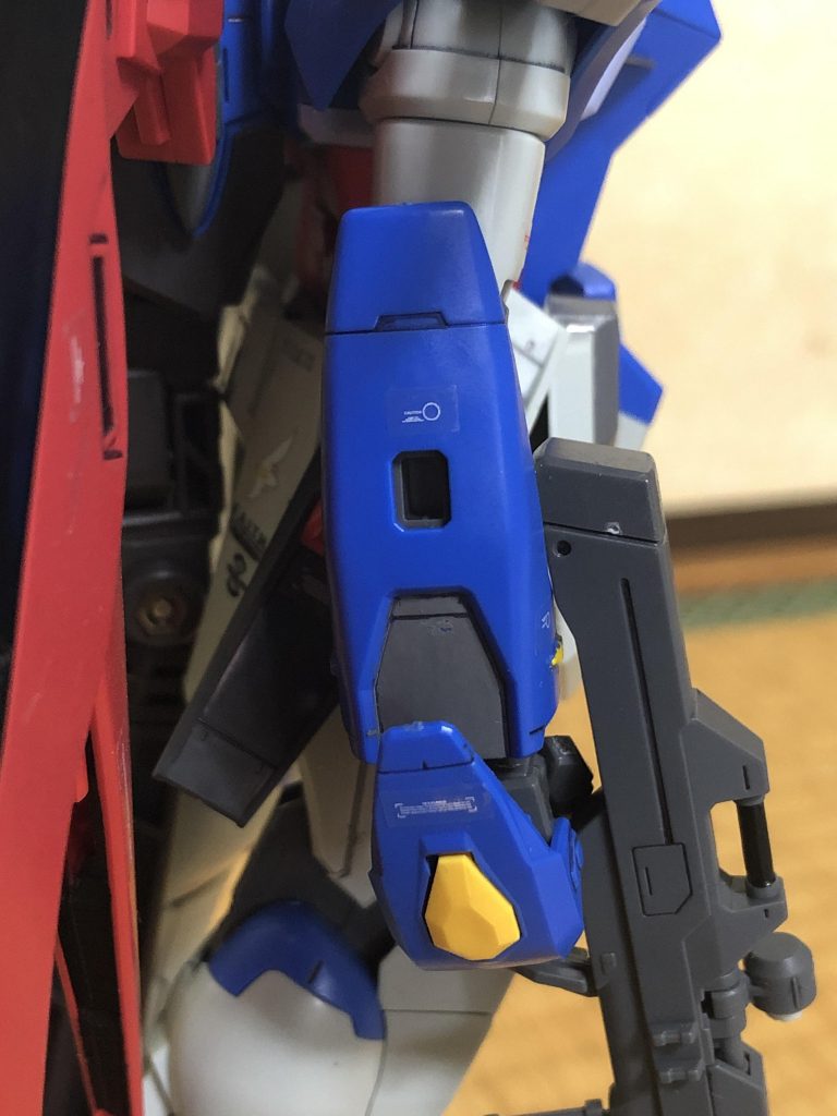 腕のとこも色分けしてみました