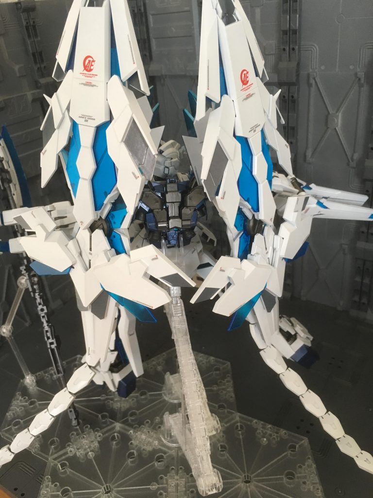 アームドアーマーDE
これがまたとにかく重くてアクションベースの支柱これ用に一本追加してようやく立ててます