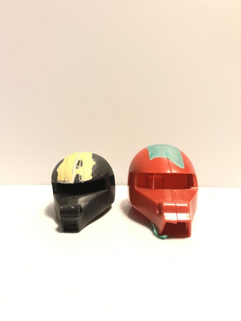 塗装前です。
スジ彫り失敗したため塗装は一部削ってます。