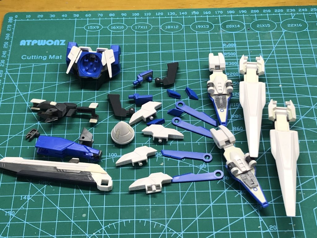 制作中画像② サフ直前
そしてサフ直前、つまり完全に工作を終えた状態がこちらになります。