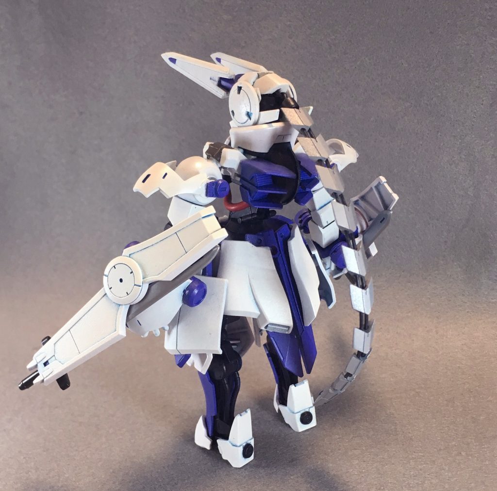 背面
髪パーツはコトブキヤのビーストマスターソード。