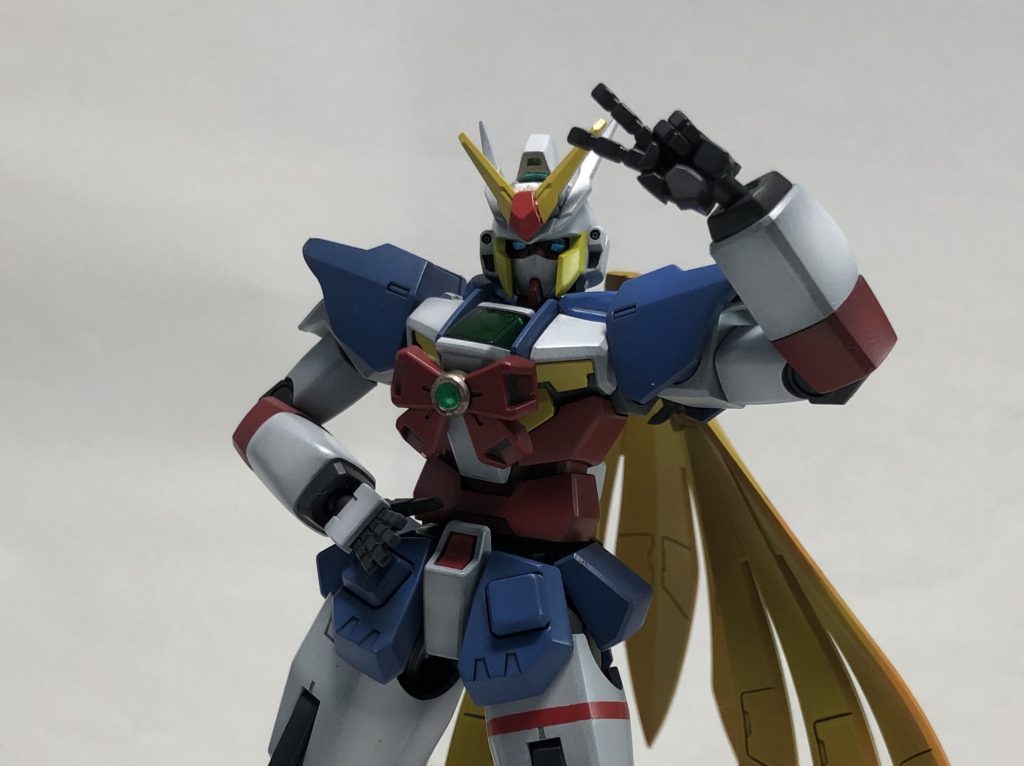 ピース手を使いたいので腕やスカートはノーベルガンダムです。