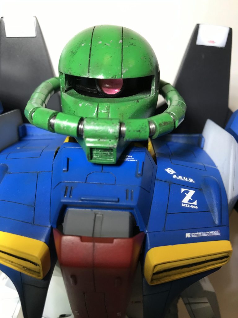 簡単にウェザリングをしてます。
ウォッシング、ドライブラシ、スポンジチッピングでやってます。