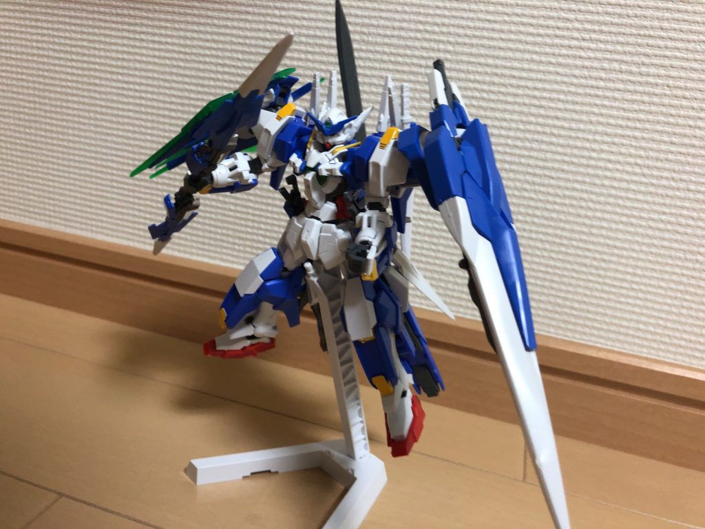 プランB
最終決戦後に使われるタイプ。
駆動方式はトリプルドライヴ、独立稼働型。
TRANS-AMは使えないがsingle、twin、triple、Scrambleの4つの機能が設定されている。通常時は太陽炉1基で、戦闘に応じてツインドライヴ等に切り替わる。
ScrambleモードではTRANS-AMに近い出力を発生するが、同時に初期型擬似太陽炉に近い悪性の粒子を散布してしまう。