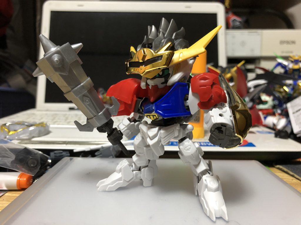 下半身はまだ何もノーアイデアでしたし、七天星山の星も胸に貼っていました