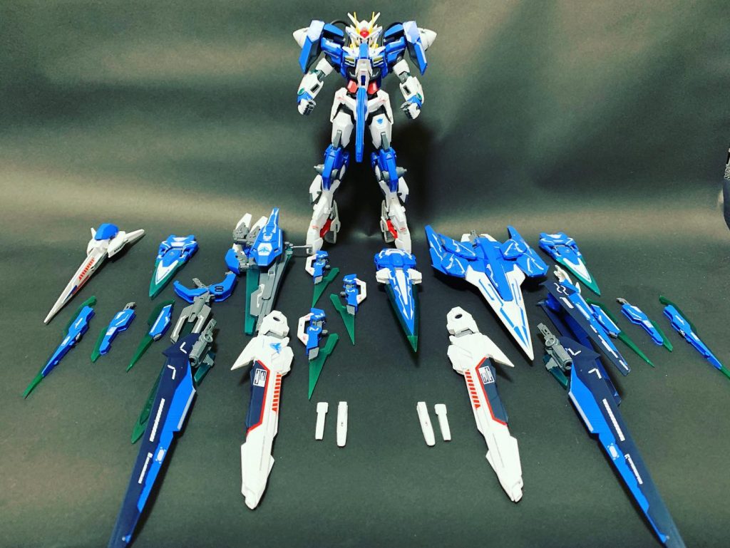 取り外し可能な武装を外してみました。
対ELS戦ということもあり射撃武装や、ソードビットも装備。