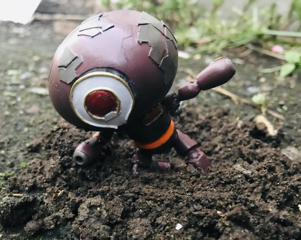 初めて見るその世界でゴーレムは学習した。
空、雲、太陽、自分以外の生き物、生命。
滅びた街で文字を学び、自分の存在の意味を探すために旅をした。