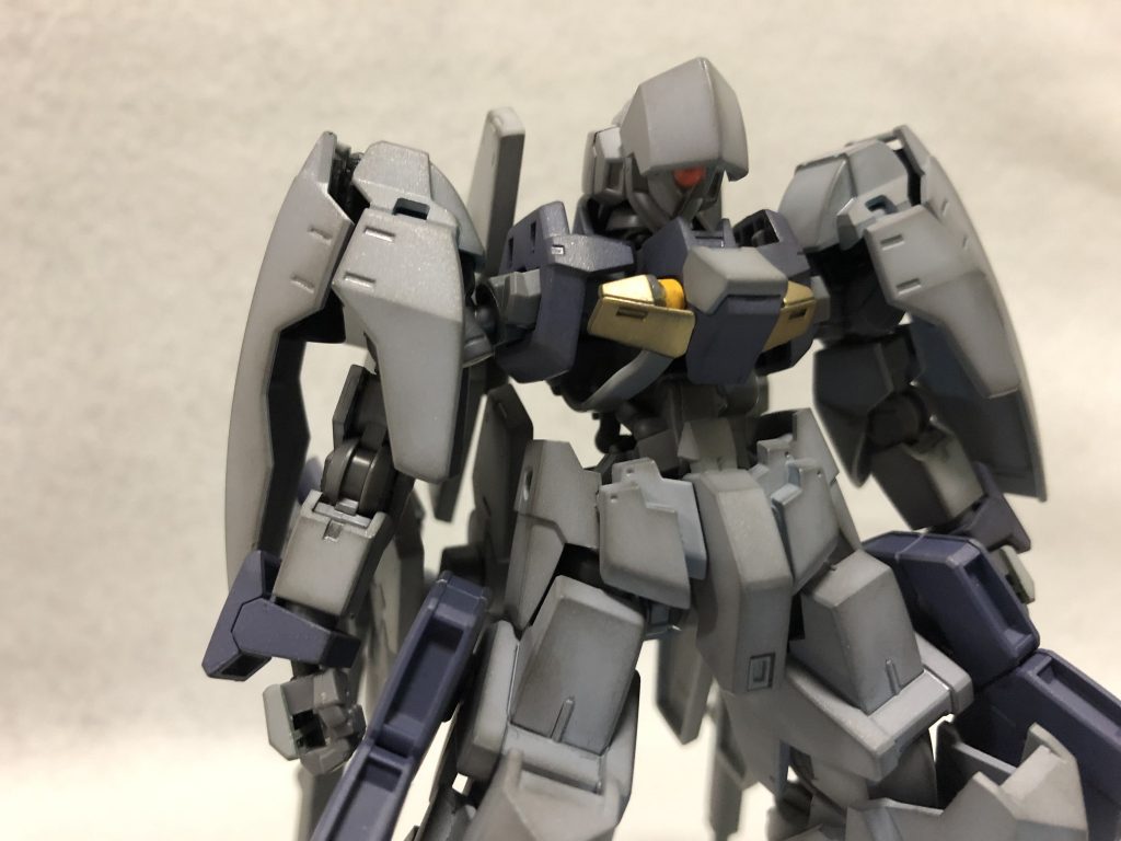 なので装甲が可動。カメラアイを露出させる事が出来ます。