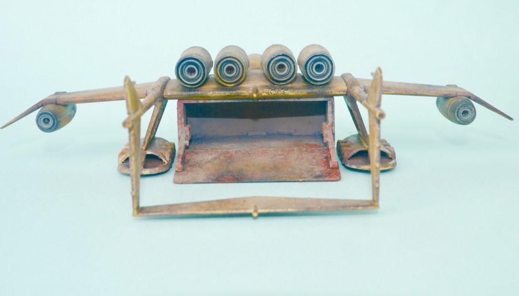 後ろからコンテナ内