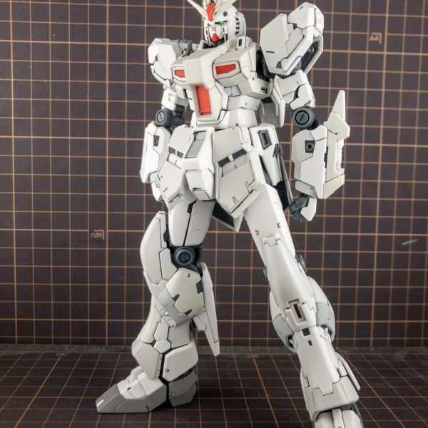 νガンダム テストカラー