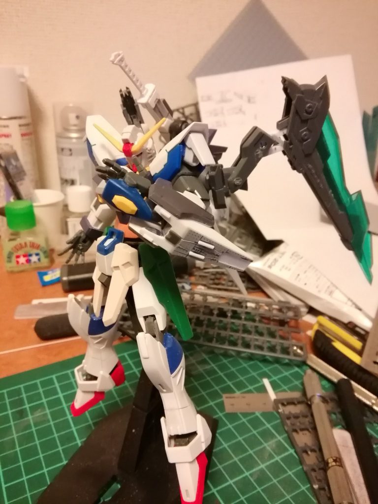 小手もプラ板。とジャンクで作成。ハッタリの効く大きさになり個人的にはお気に入り。