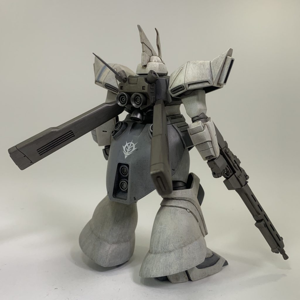 バーニア等は薄々加工（懐かしい…）と市販パーツでディテールアップしてます。