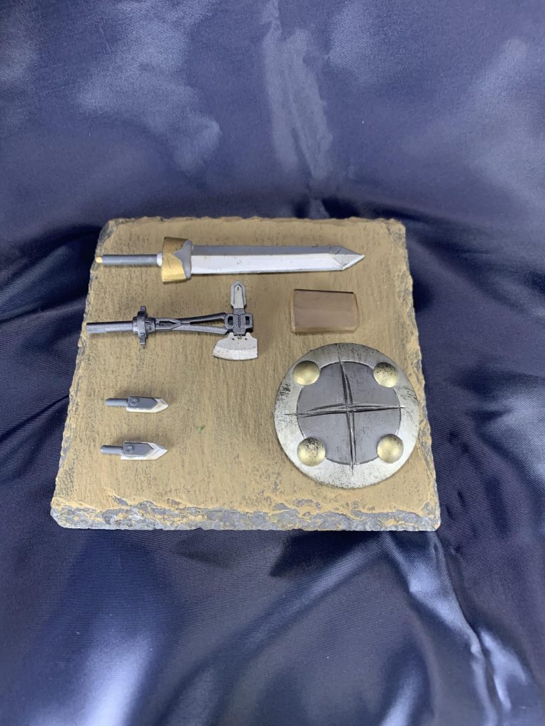 武器類です。
剣はプラ板
鞘はプラ板とパテで出来てます⭐️
