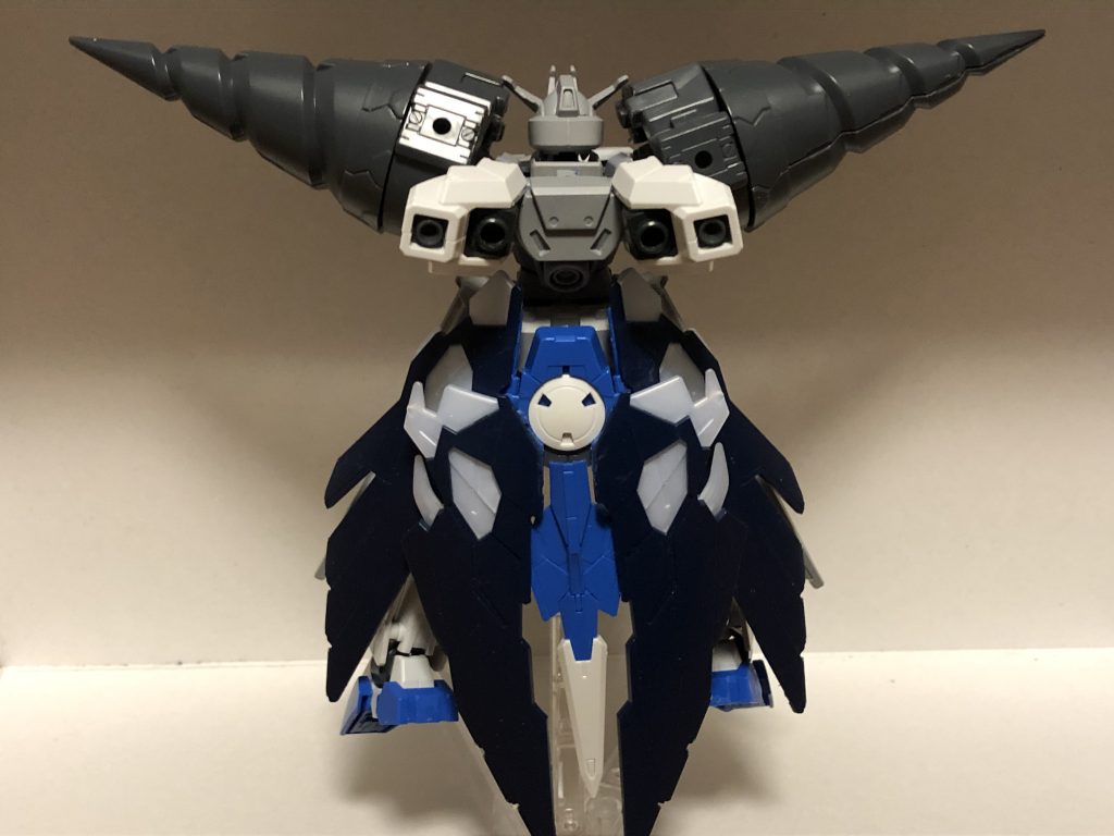 頭部とボディはこの段階で現在のものになりました。