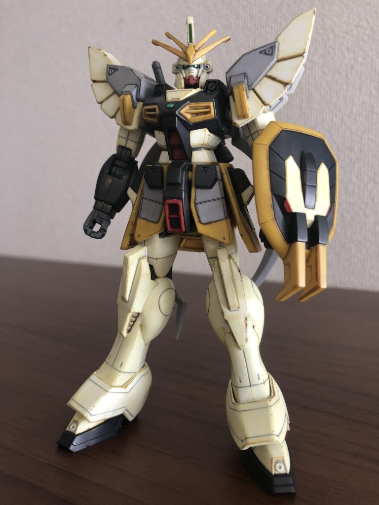 前回がリーオー君だったので、今回は砂漠戦のイメージが強いサンドロック君で。
フィルタリングにリアルタッチマーカーの黄色を使うとどうなるか?
サンドロック君ならちょうどいいお試しキットになってくれました。
大体5時間(1時間×5日)ってとこです。