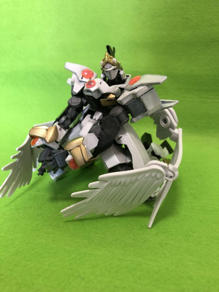 お座り。そういえば一応、女の子として作成したのですが……。