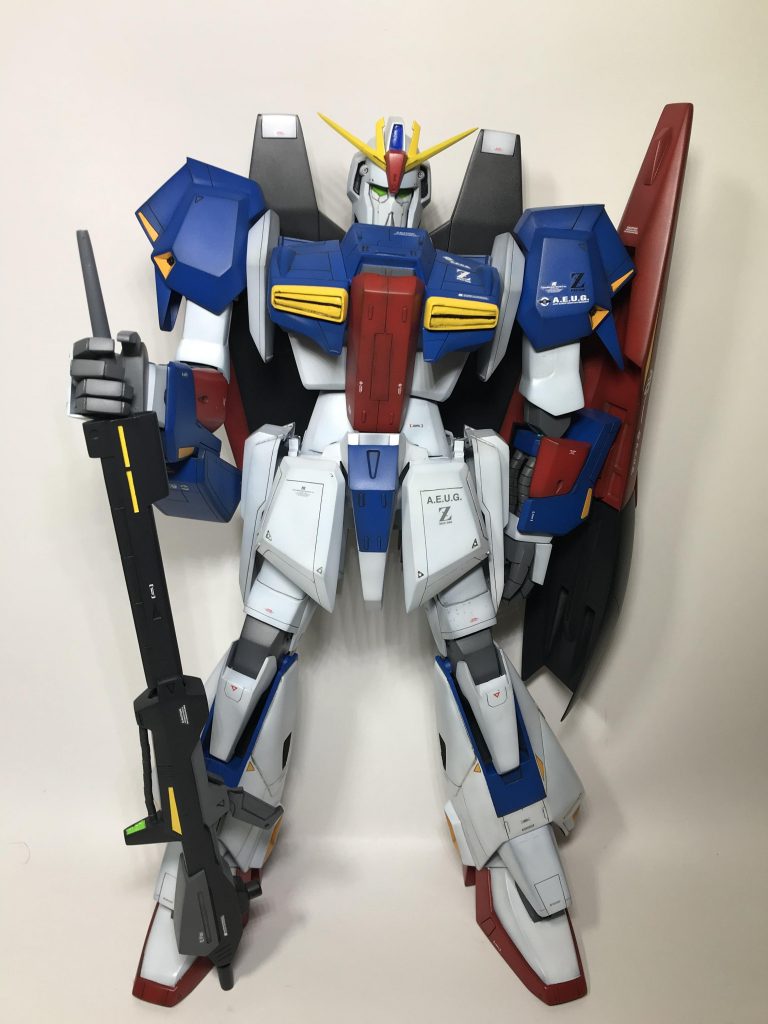 膝がヤワなので立たせるのに苦労しました。