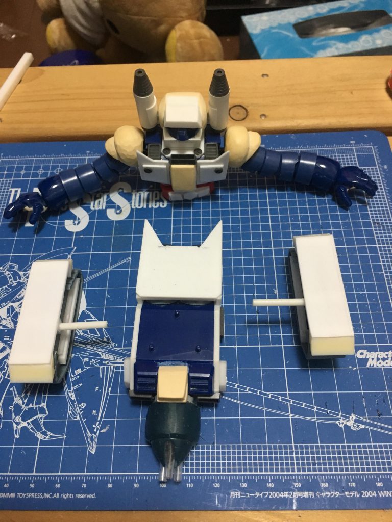 重量の関係で関節が保持できなかったので
こちらに変更