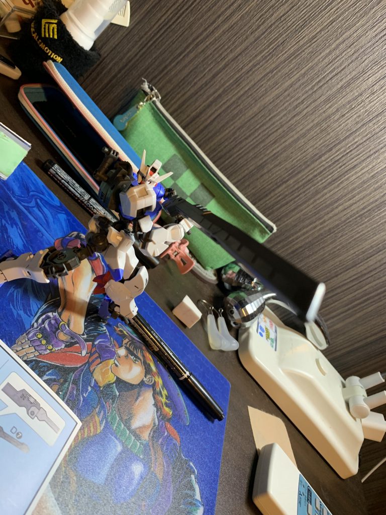 構えが難しいのが玉に瑕なデモリッションナイフ