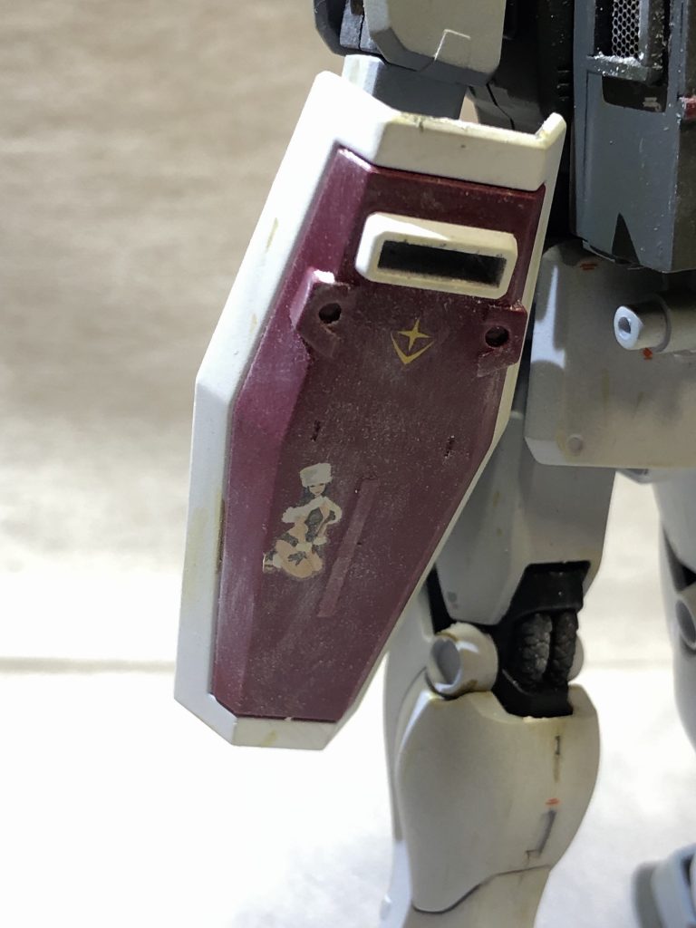 スモールシールドはすーぱーふみな先輩の余りを使っています。