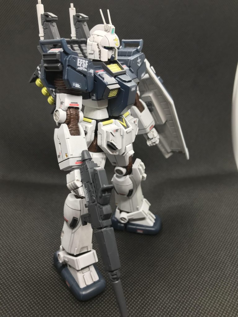 陸戦型ガンダムS型–2枚目/制作者：@Tori_kazu