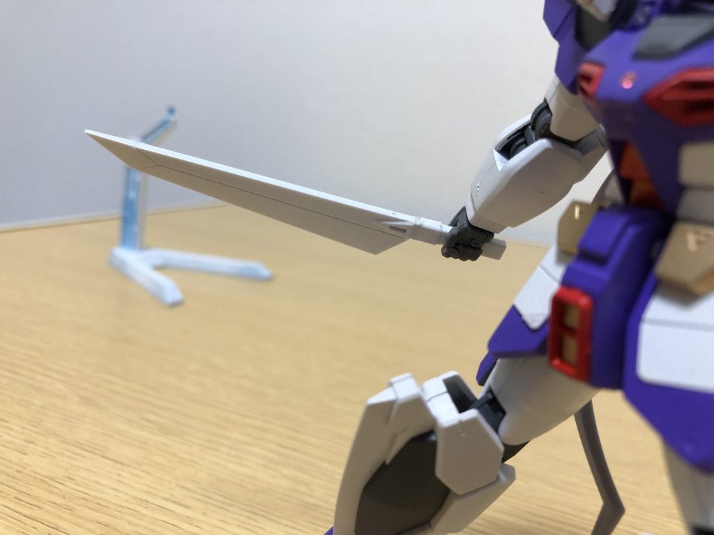 フェザーブレイドワイド
こちらは、あえて刀身を広く一撃の威力向上を重視